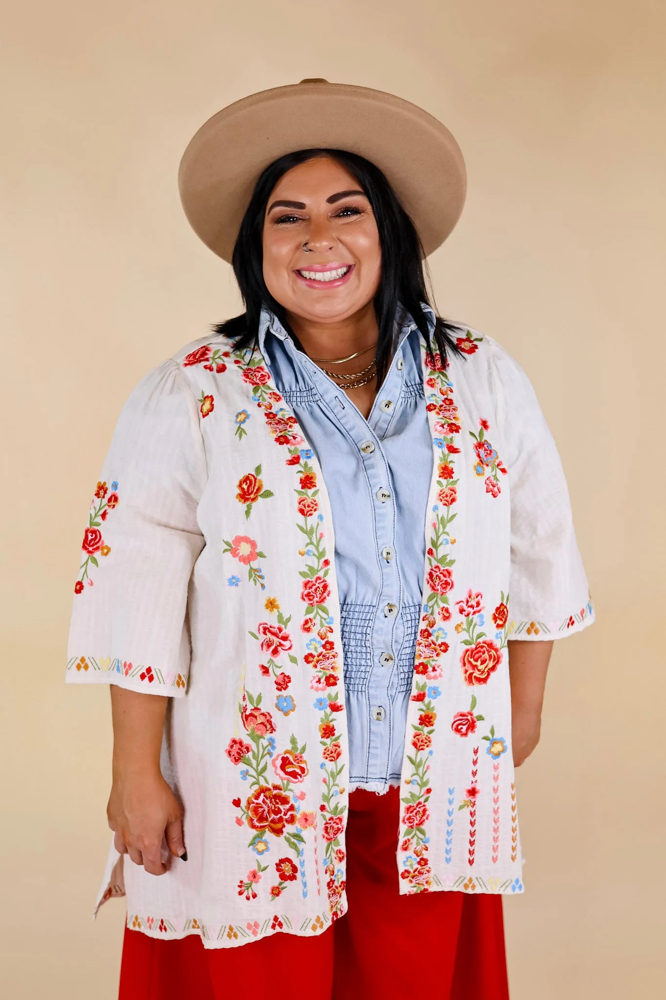 Enchanting Escapes Floral Embroidered 3/4 Sleeve Kimono in Ivory