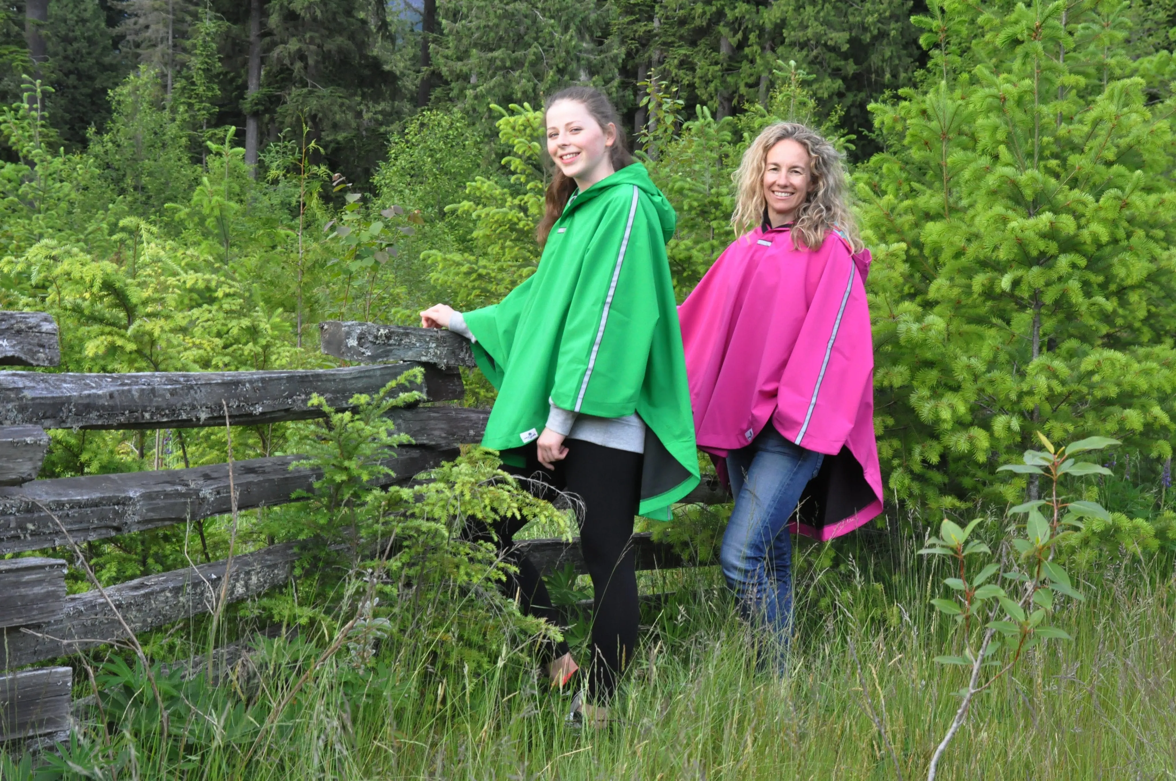 Rain Poncho - Fuchsia (REG)