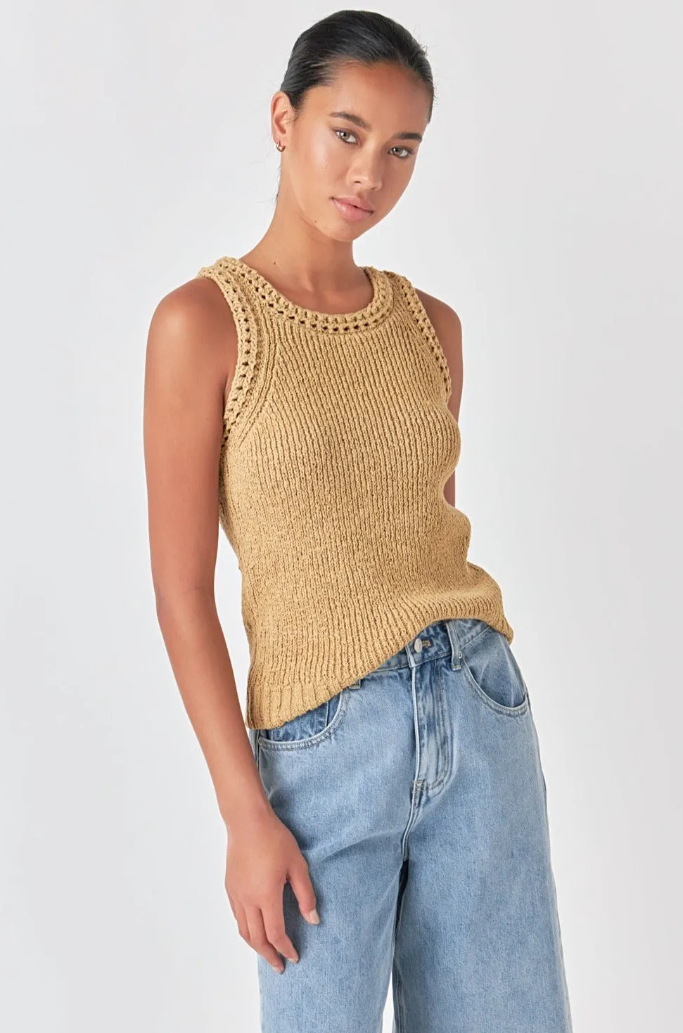 Round Neck Sleeveless Knit Top