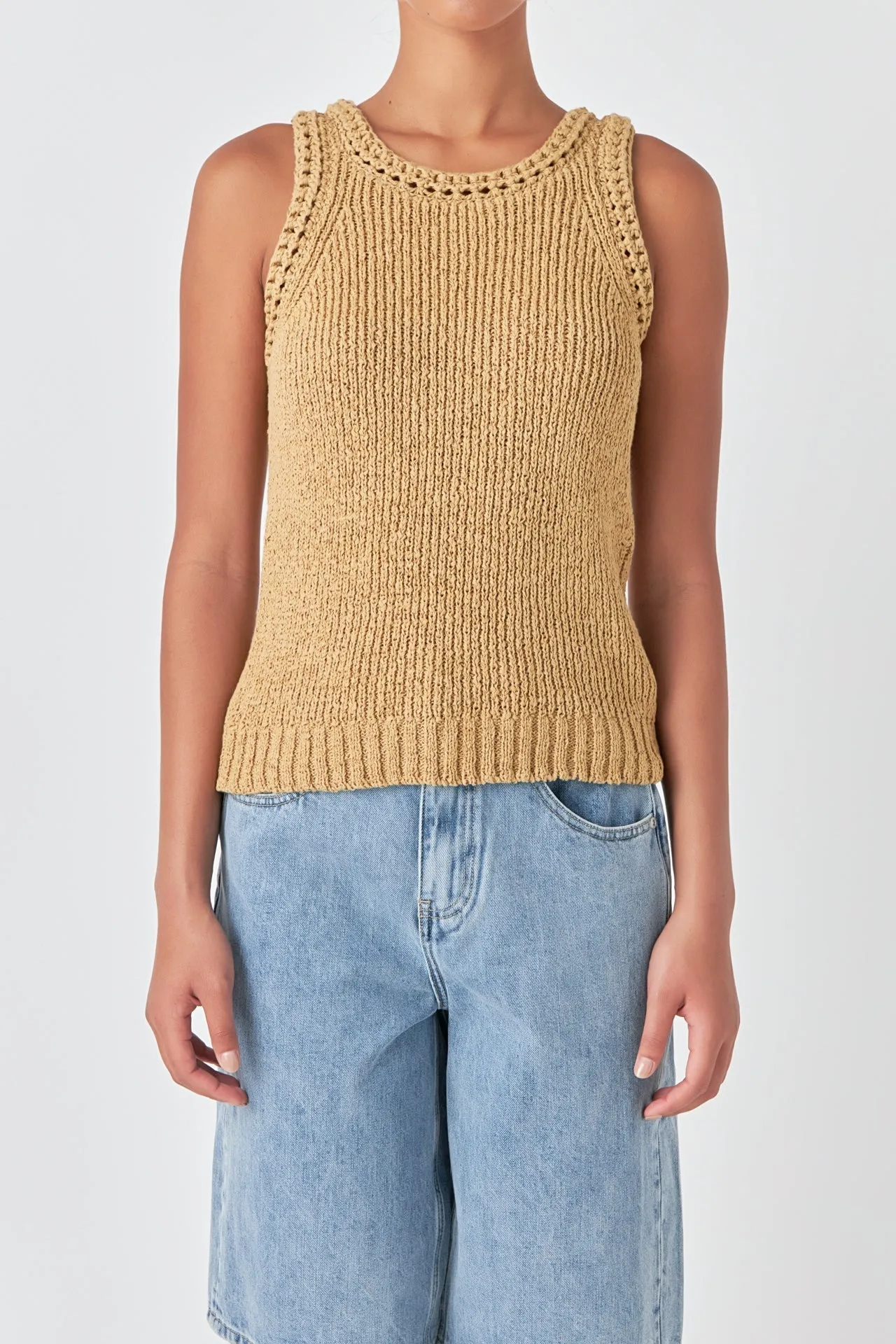 Round Neck Sleeveless Knit Top