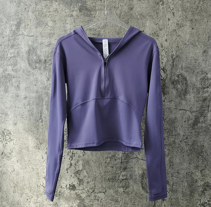 Stylish Sports Women's Top with Long Sleeves and Hood - SF1430