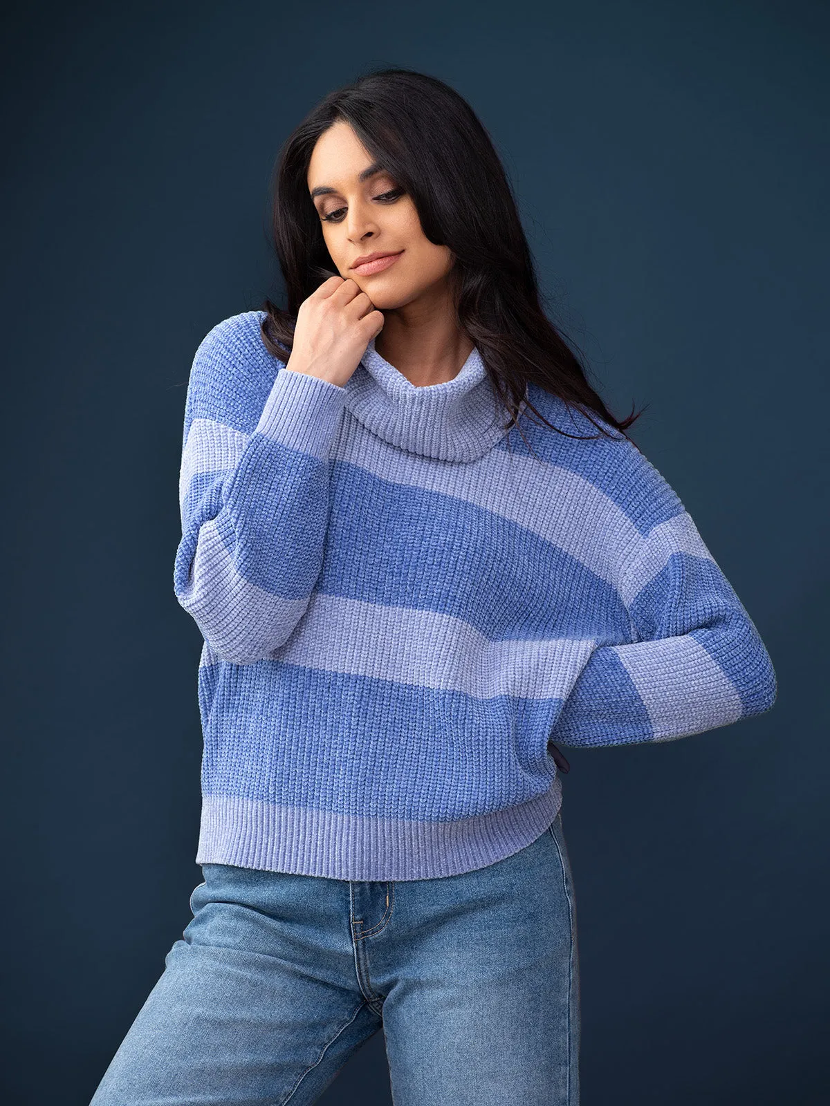 Sweater with Detachable Collar